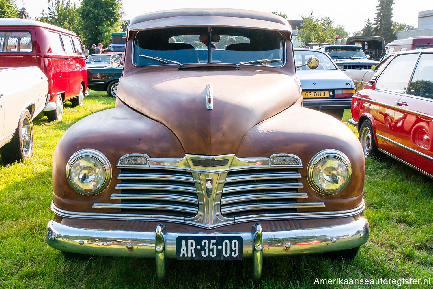 Plymouth De Luxe uit 1942